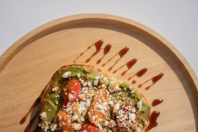 lux cafe avocado toast